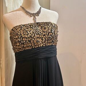 Theia Formal Black Silk Gold Bejeweled Long Formal Ball Gown Mardi Gras EUC GenZ